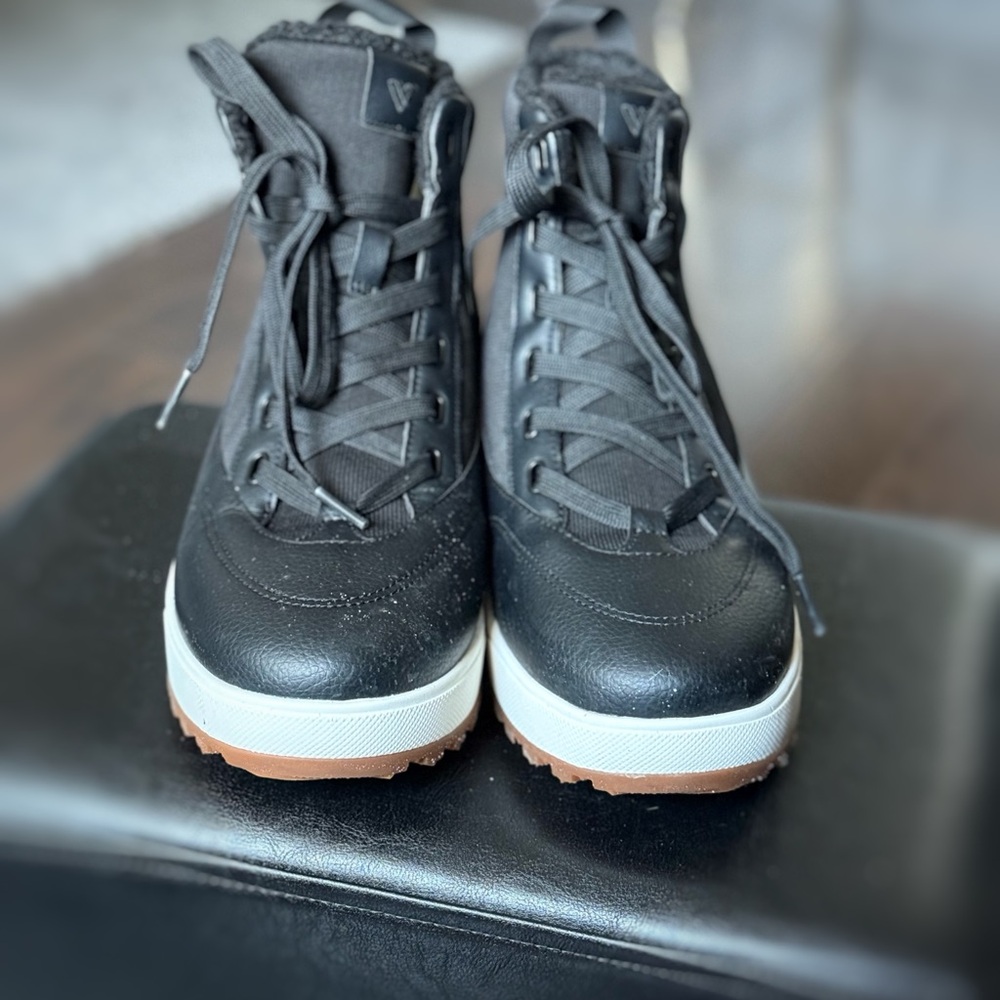 Vessi Black Alta High Top - Regular Fit